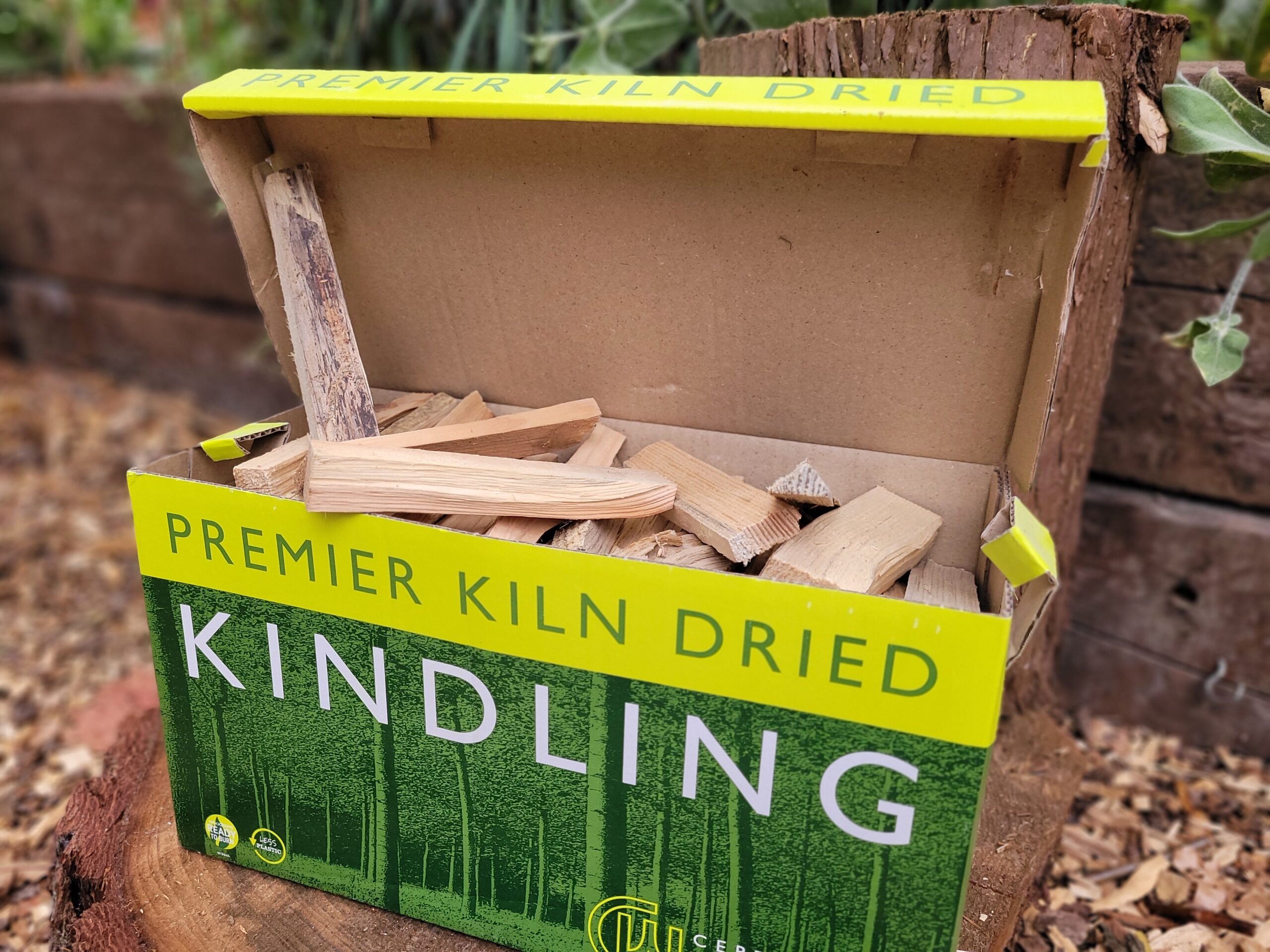 Certainly Woods Kiln dried Kindling: 1 box of approx. 100 sticks