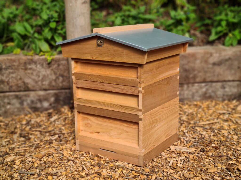 Beginners Kit National Hive with a Pitched Roof